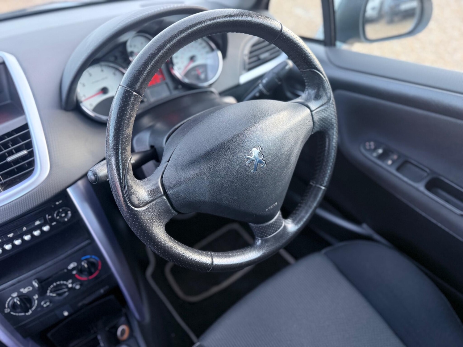 Used Peugeot 207 2008 for sale - 77939451: Photo 21