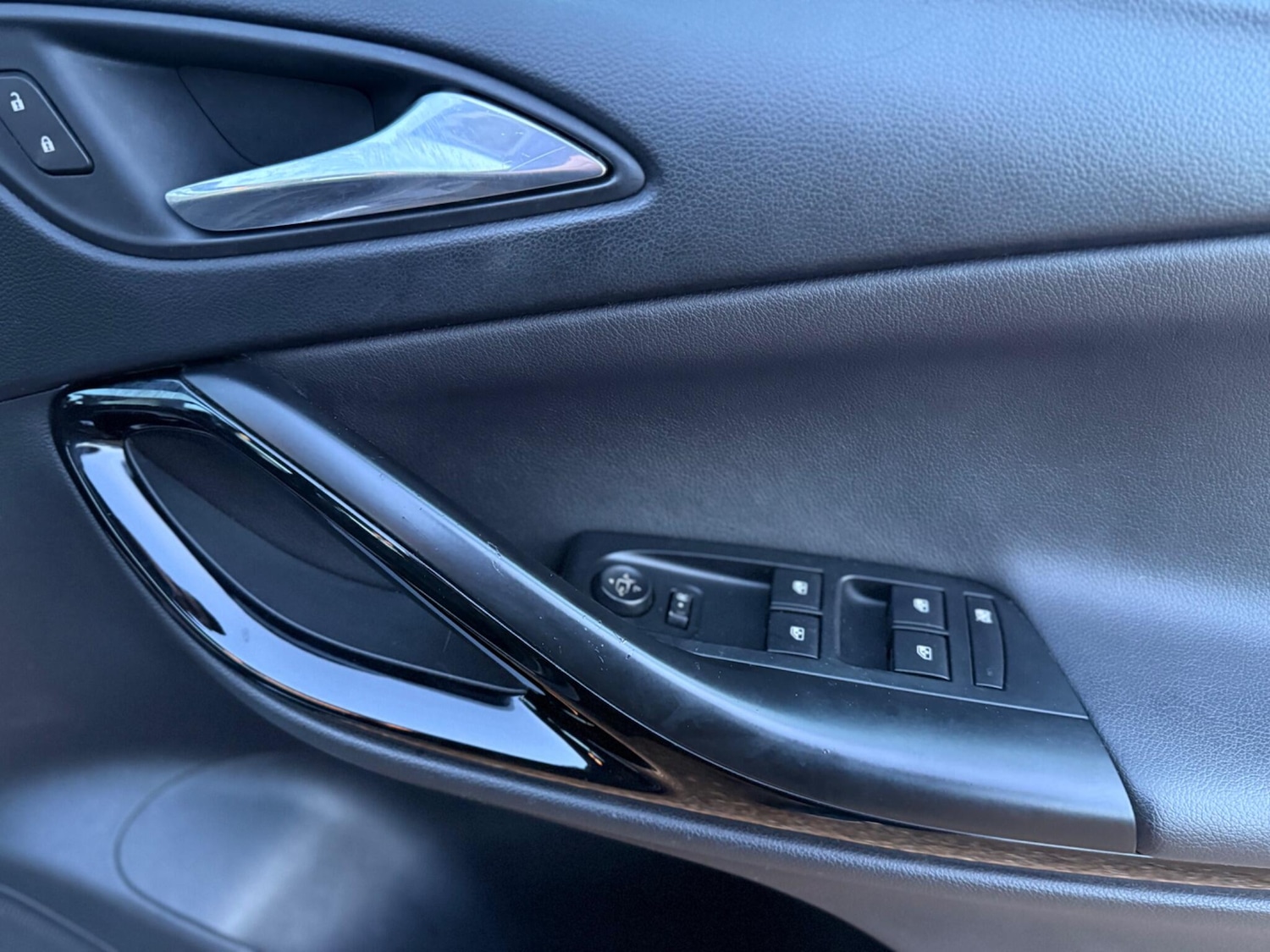 Used Vauxhall Astra 2016 for sale - 76572596: Photo 24