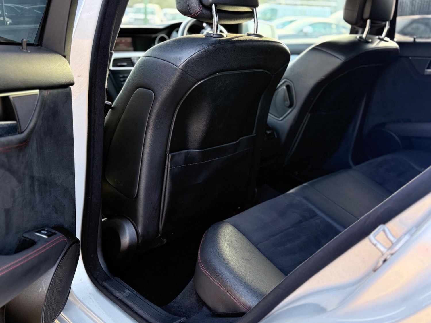 Used Mercedes-Benz C Class 2014 for sale - 77799092: Photo 15