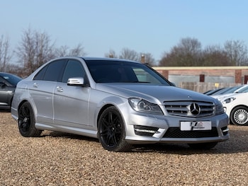 Used Mercedes-Benz C Class 2014 for sale - 77799092: Photo