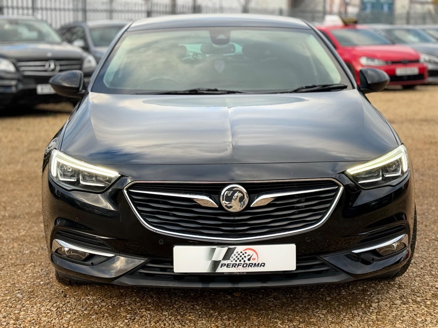 Used Vauxhall Insignia 2018 for sale - 76521791: Photo 2