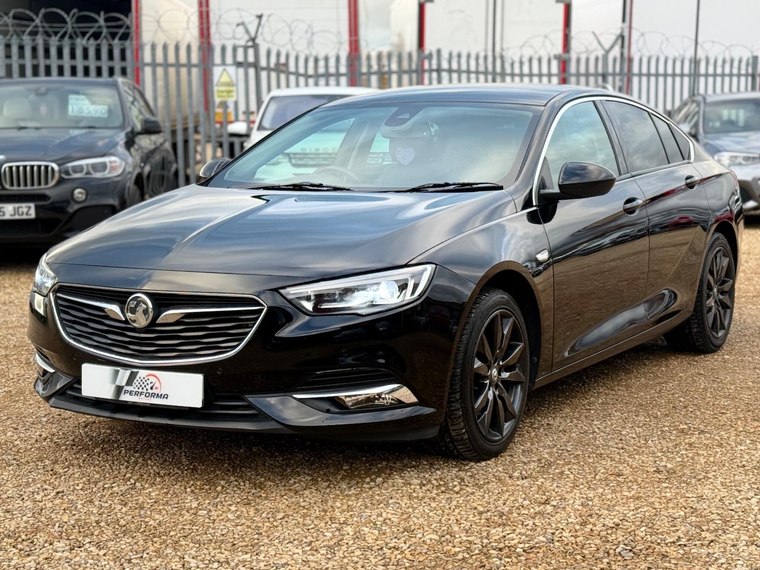 Used Vauxhall Insignia 2018 for sale - 76521791: Photo 3
