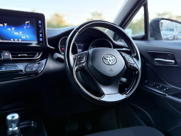 Used Toyota C-HR 2017 for sale - 76072885: Photo 20