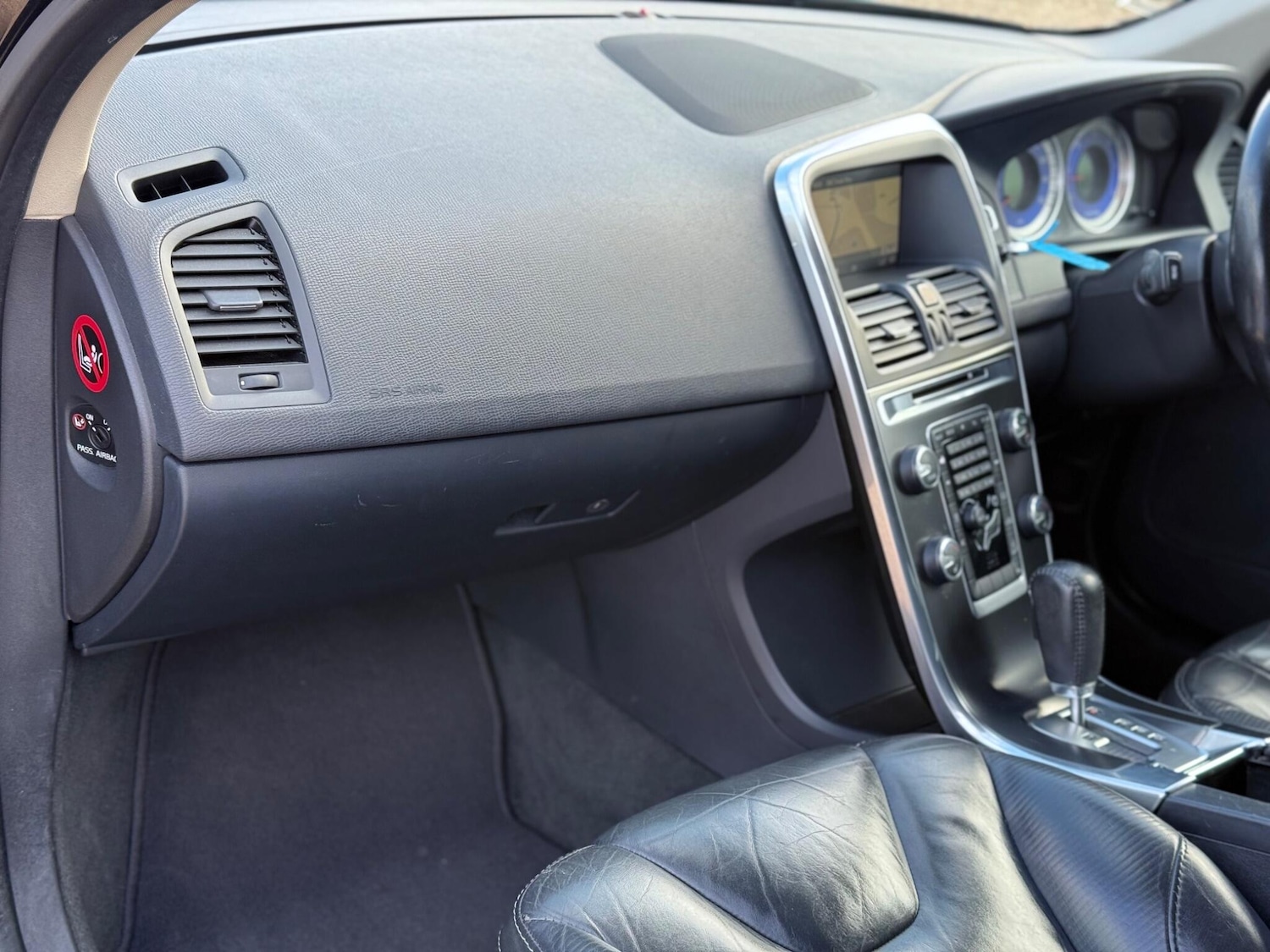 Used Volvo XC60 2012 for sale - 76099401: Photo 22