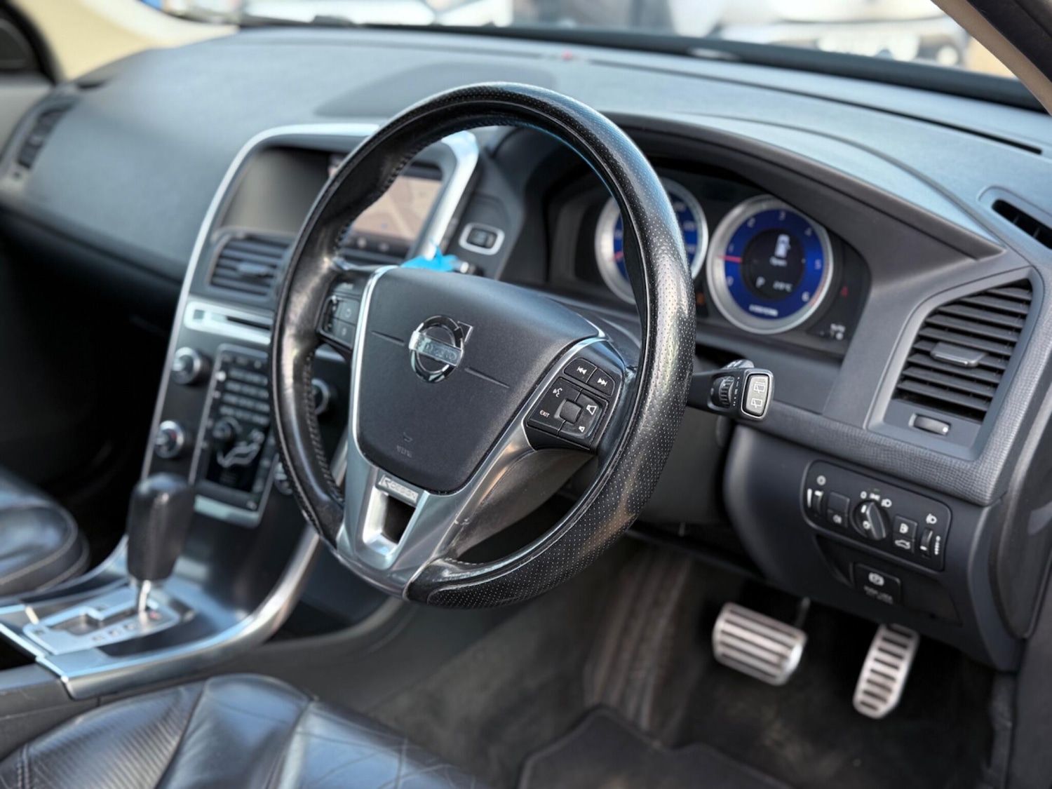Used Volvo XC60 2012 for sale - 76099401: Photo 28