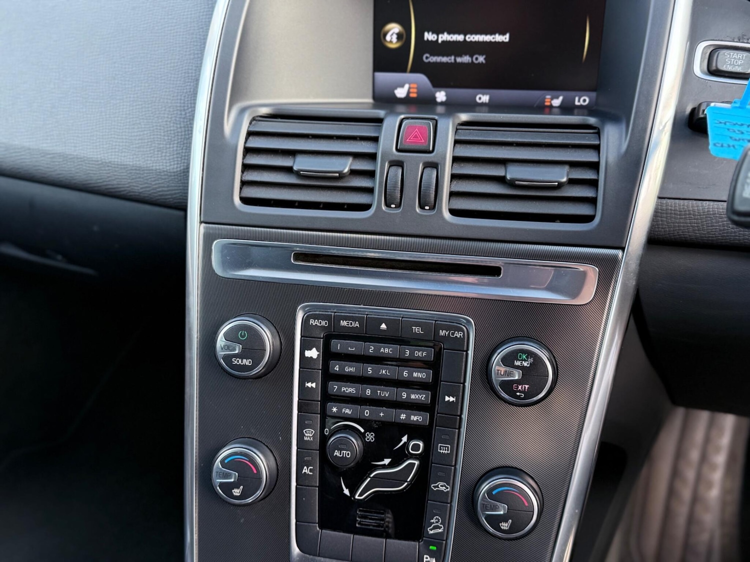 Used Volvo XC60 2012 for sale - 76099401: Photo 33