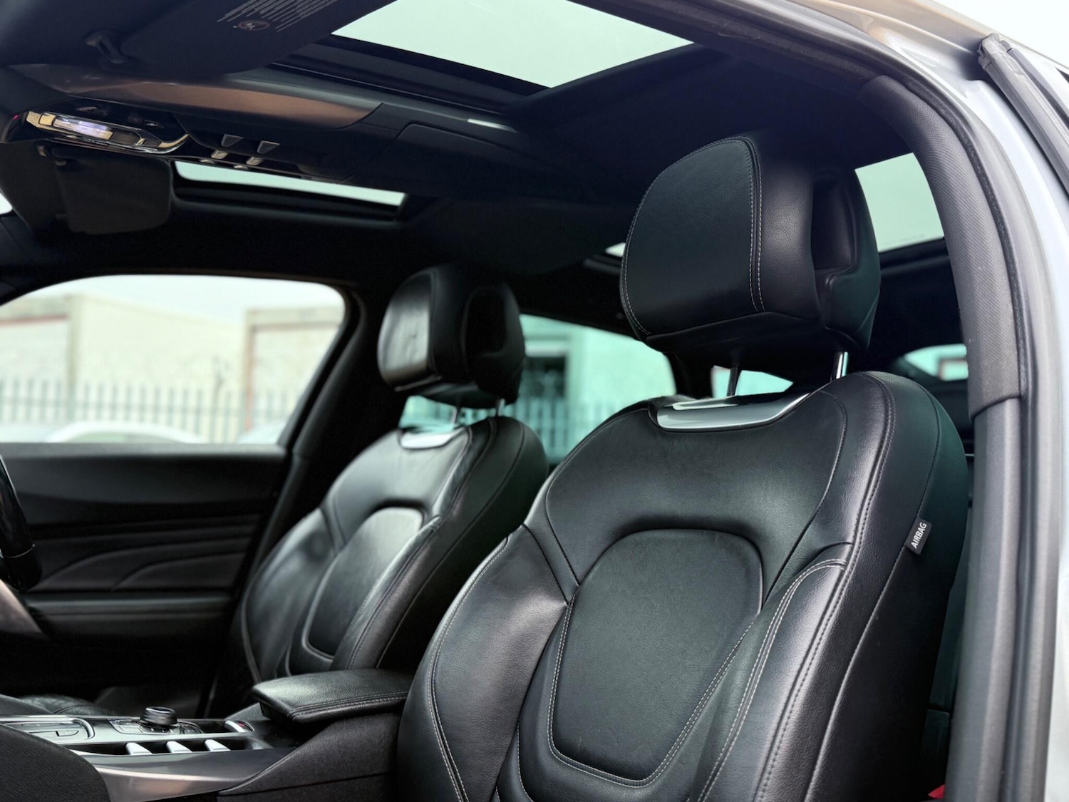 Used Citroen DS5 2014 for sale - 77565100: Photo 38