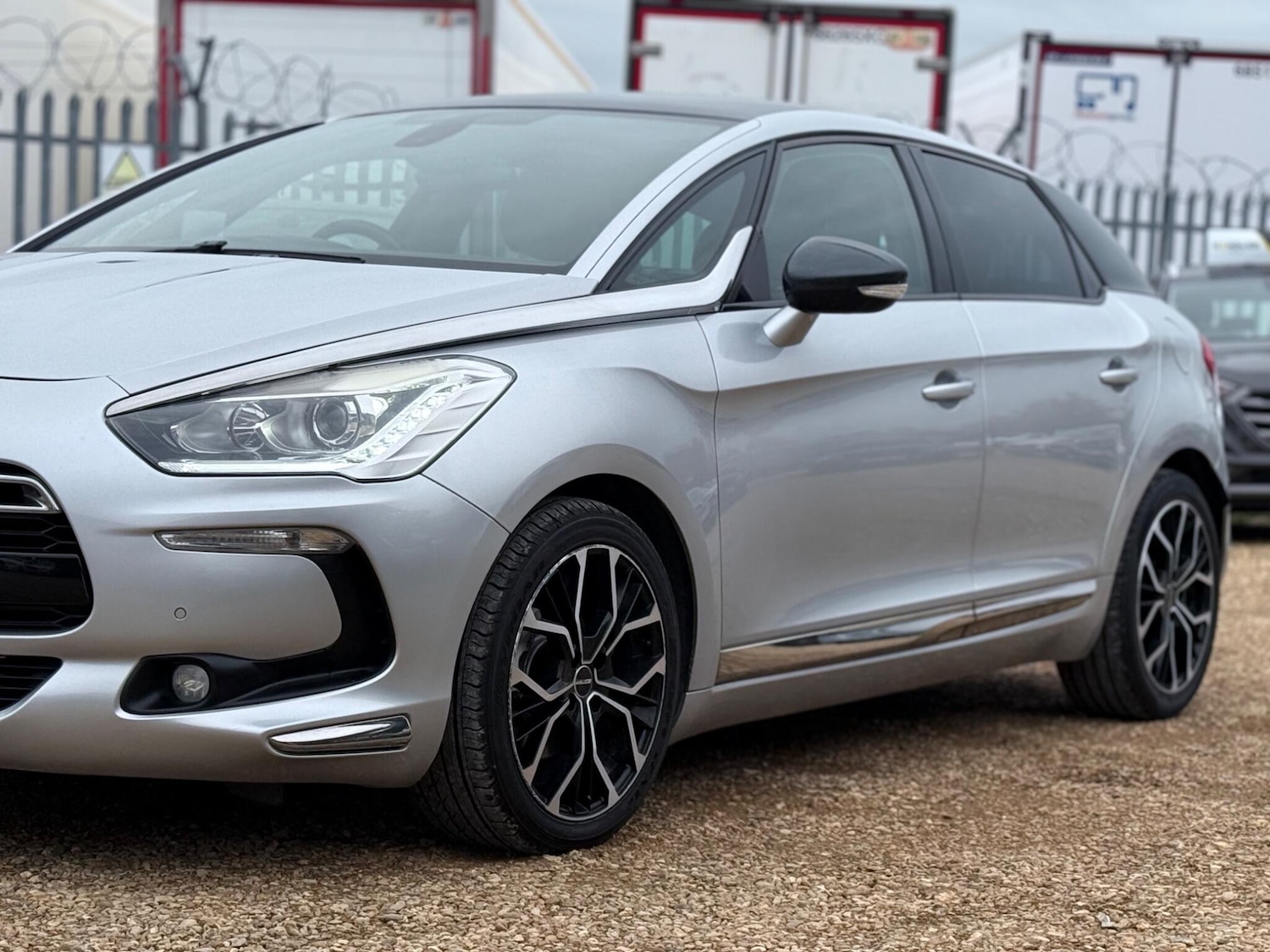 Used Citroen DS5 2014 for sale - 77565100: Photo 8