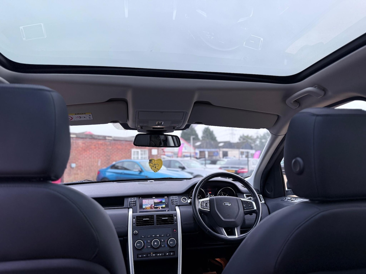 Used Land Rover Discovery Sport 2018 for sale - 77330476: Photo 15