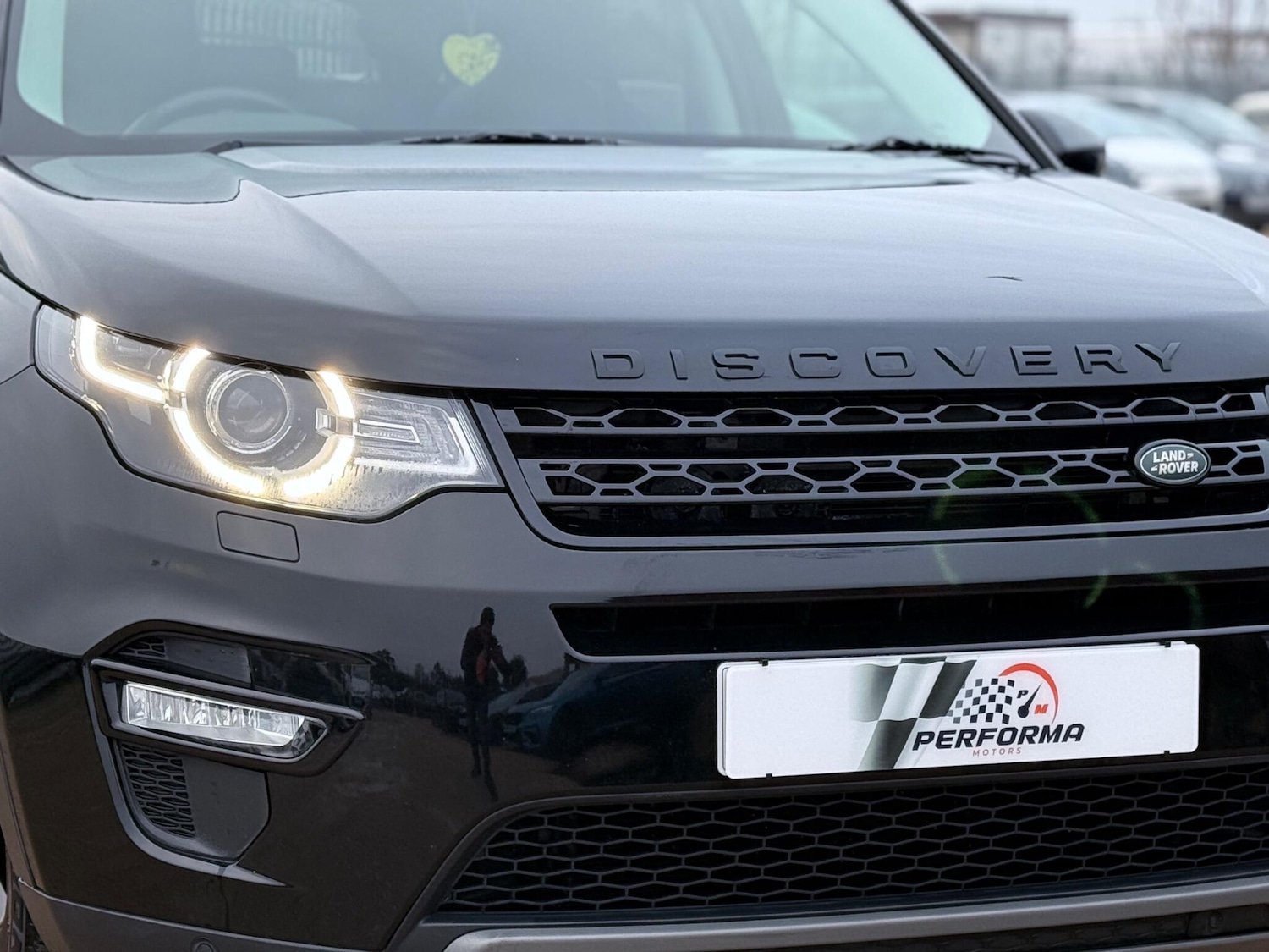 Used Land Rover Discovery Sport 2018 for sale - 77330476: Photo 2