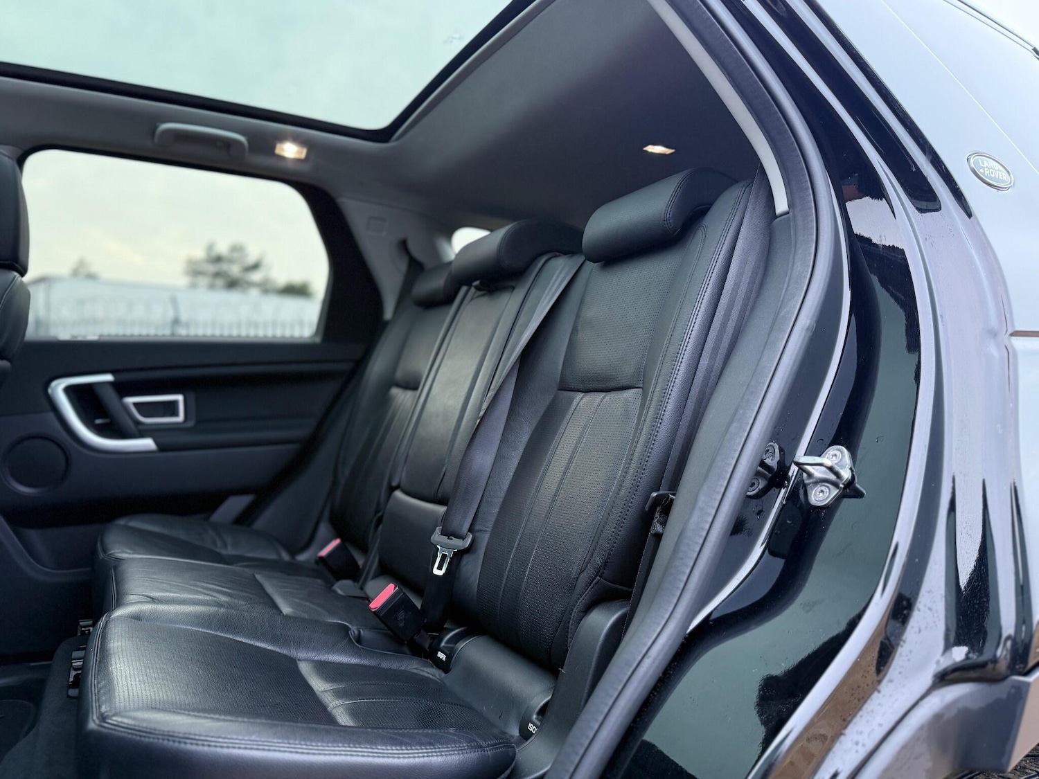 Used Land Rover Discovery Sport 2018 for sale - 77330476: Photo 22