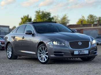 2011 (11) - 3.0d V6 Luxury Auto Euro 5 4dr