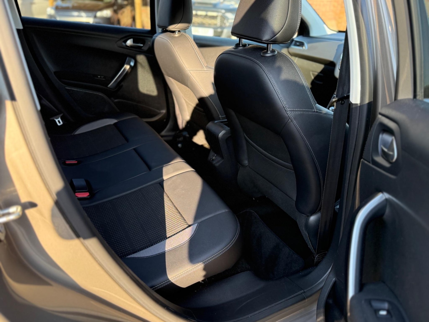 Used Peugeot 2008 2014 for sale - 76031697: Photo 13