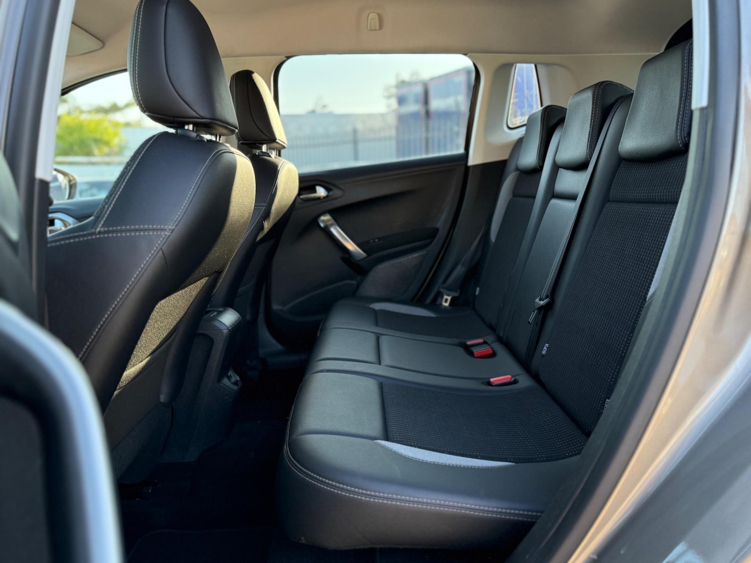 Used Peugeot 2008 2014 for sale - 76031697: Photo 14