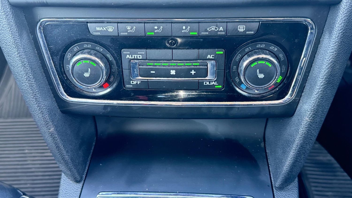 Used Skoda Superb 2012 for sale - 78058573: Photo 23