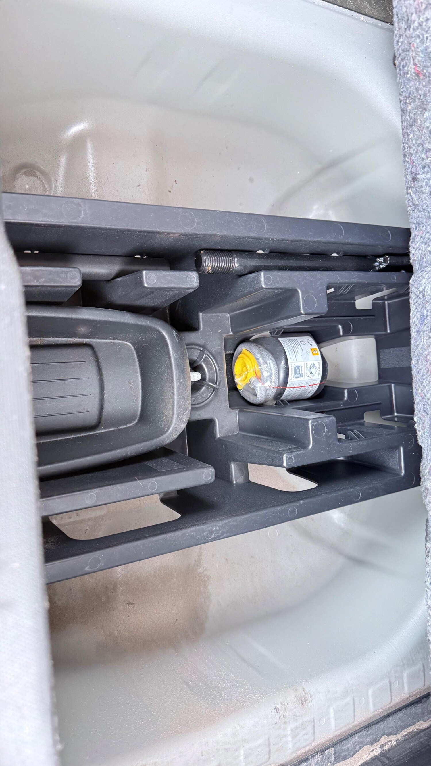 Used Renault Captur for sale - 77586379: Photo 24