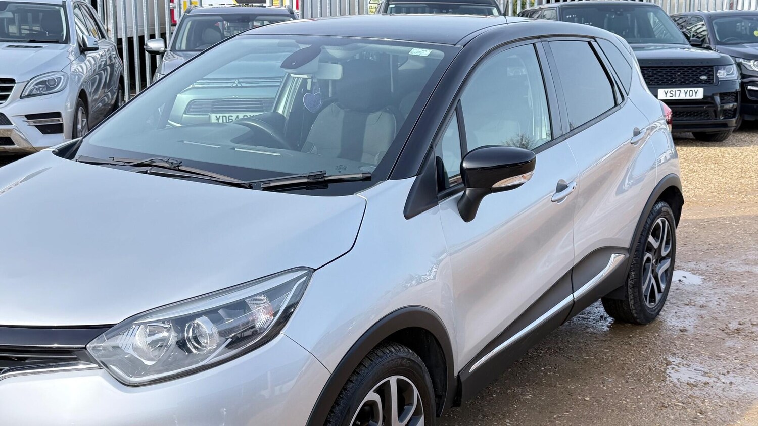 Used Renault Captur for sale - 77586379: Photo 9