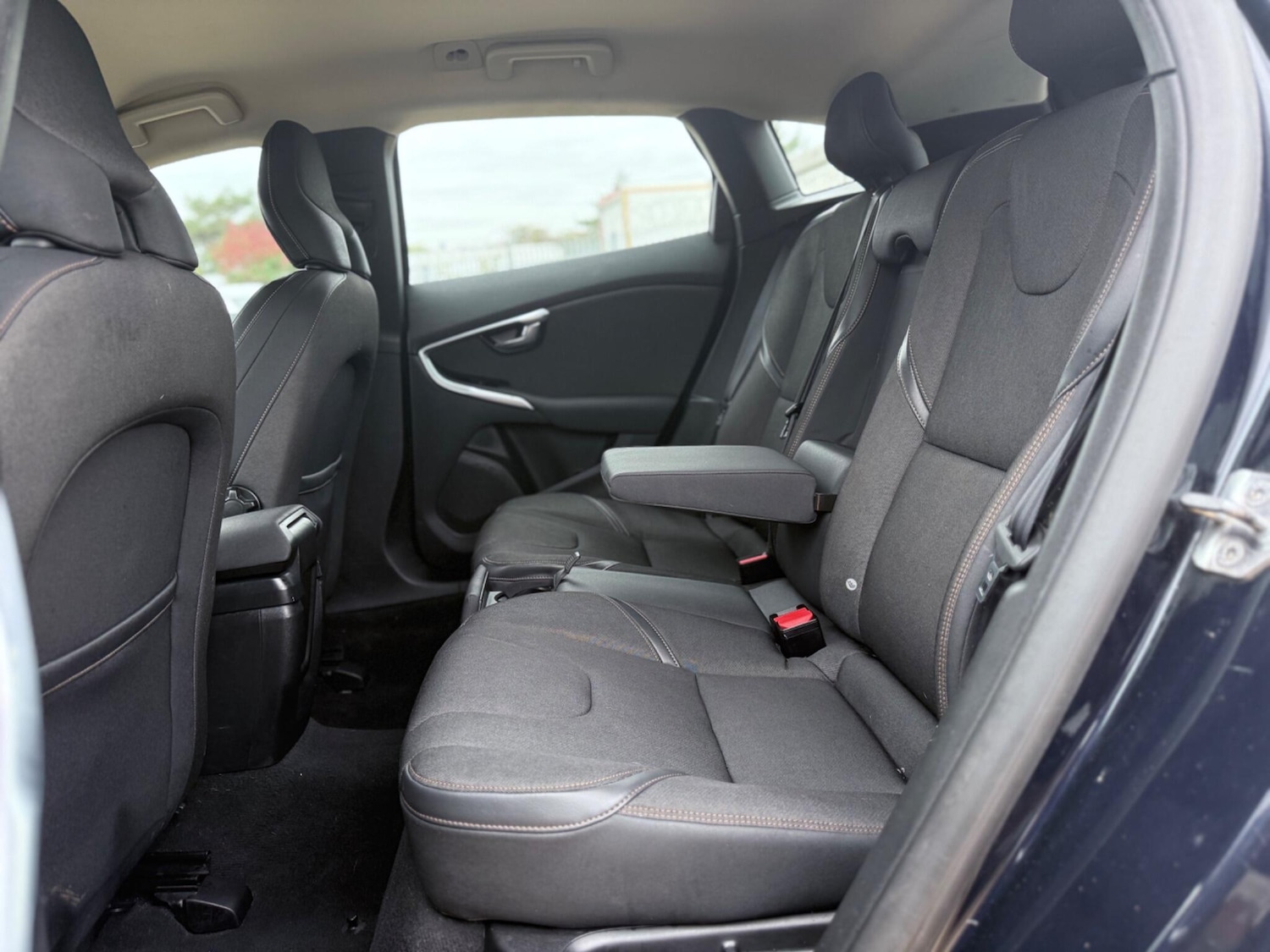 Used Volvo V40 Cross Country 2015 for sale - 76314740: Photo 22