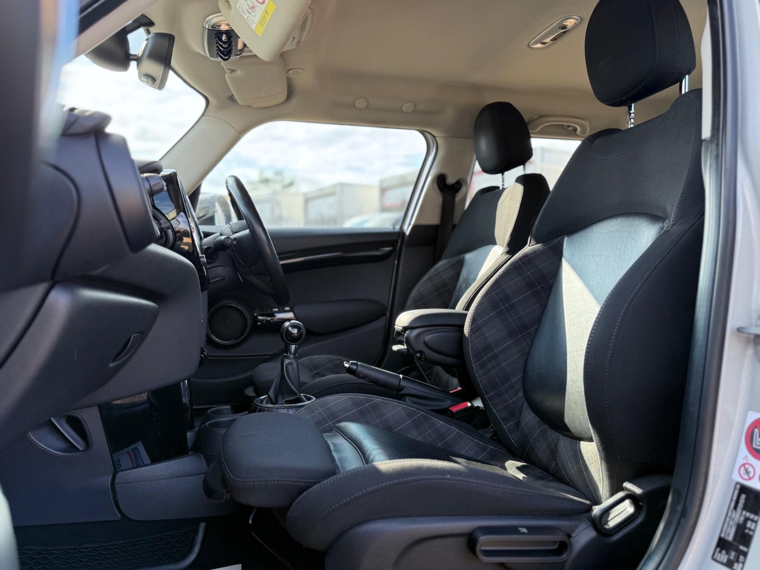 Used MINI Hatch 2017 for sale - 76099564: Photo 20
