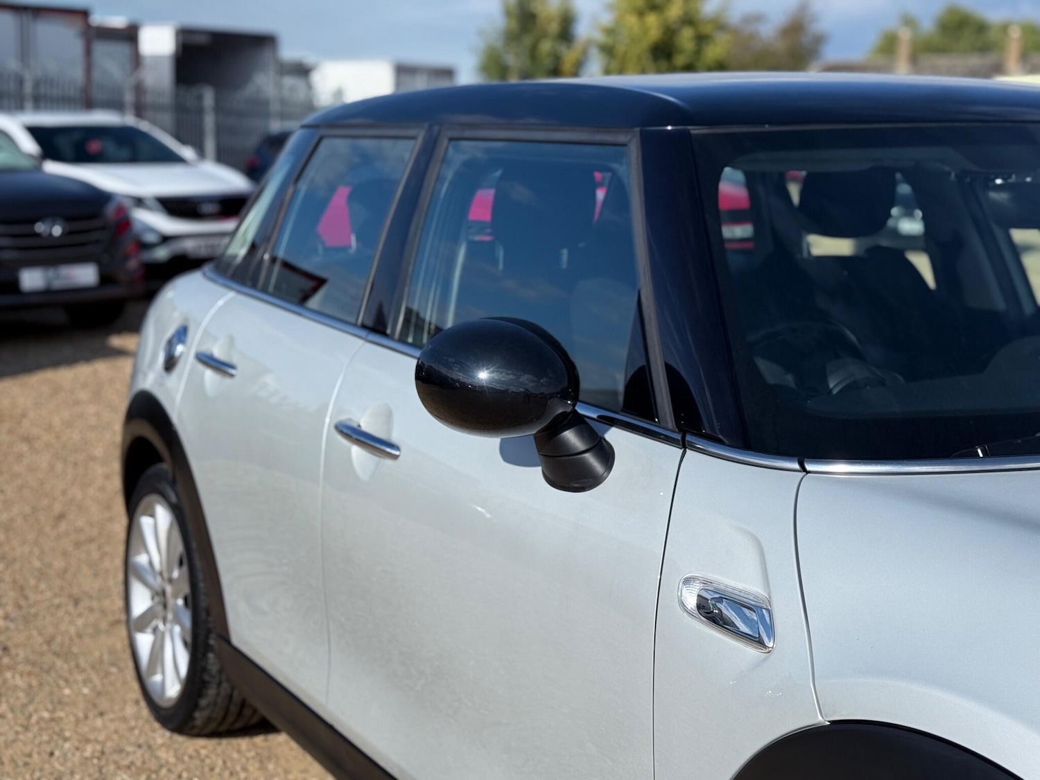 Used MINI Hatch 2017 for sale - 76099564: Photo 4