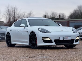 (62) - 4.8T V8 GTS PDK 4WD Euro 5 (s/s) 5dr