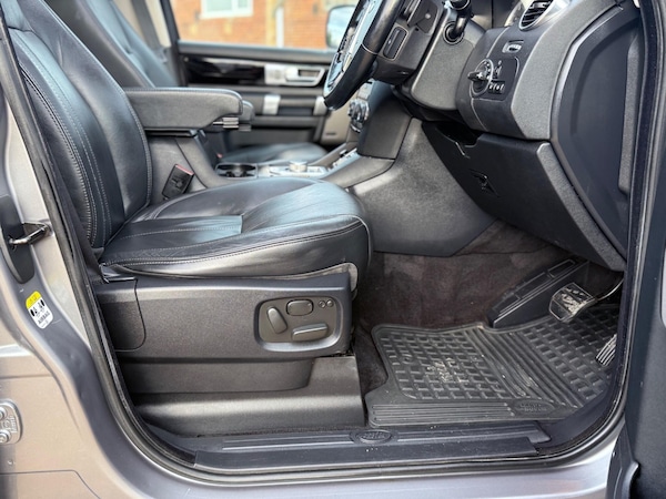 Used Land Rover Discovery 4 2012 for sale - 76270958: Photo 32