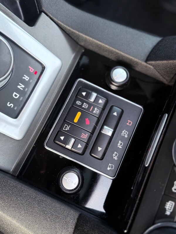 Used Land Rover Discovery 4 2012 for sale - 76270958: Photo 37