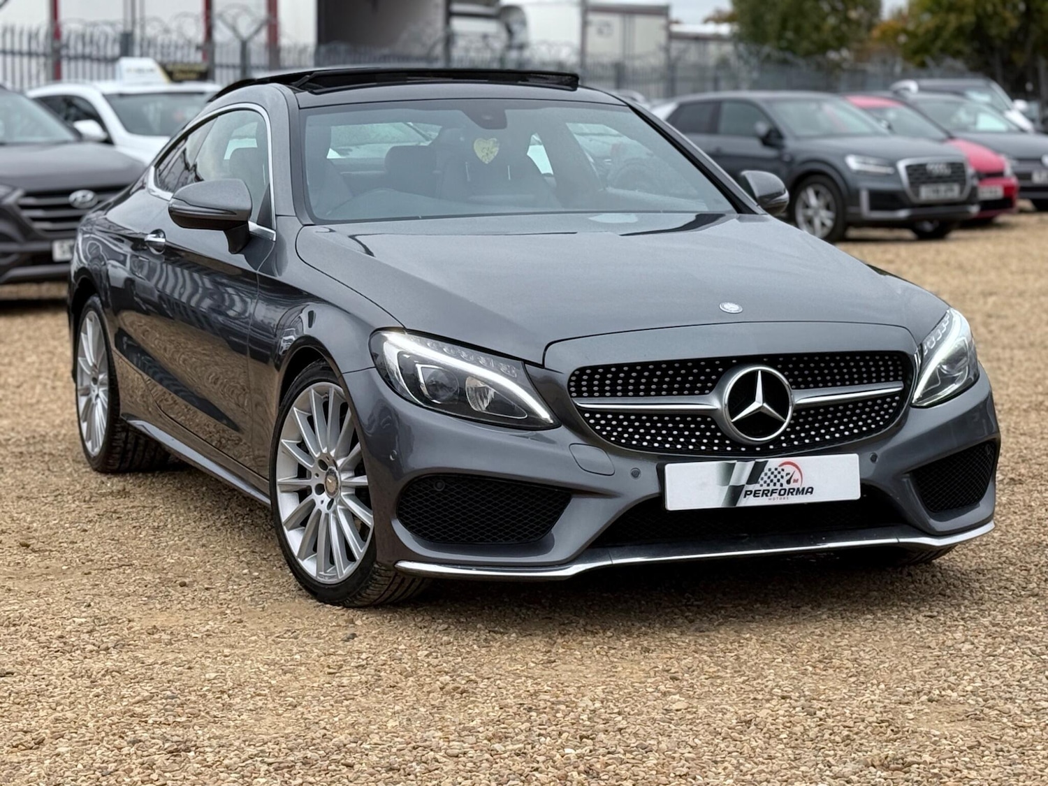 Used Mercedes-Benz C Class 2015 for sale - 76239198: Photo 1