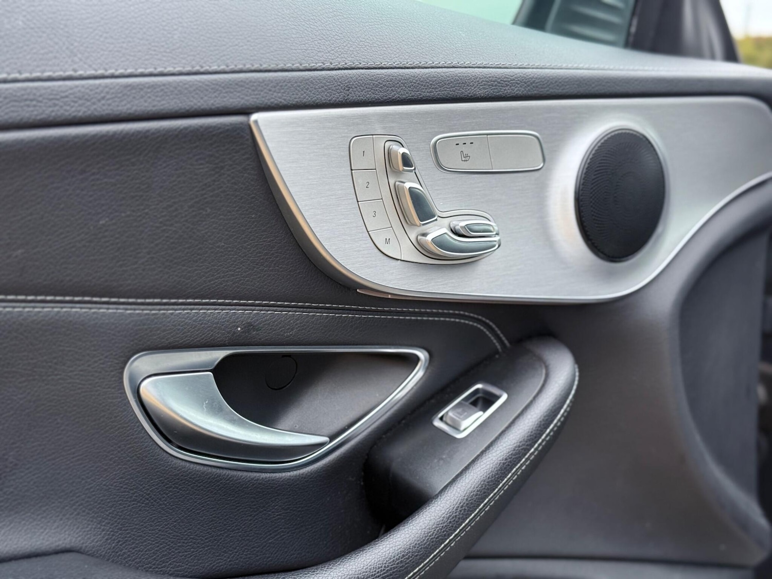 Used Mercedes-Benz C Class 2015 for sale - 76239198: Photo 17