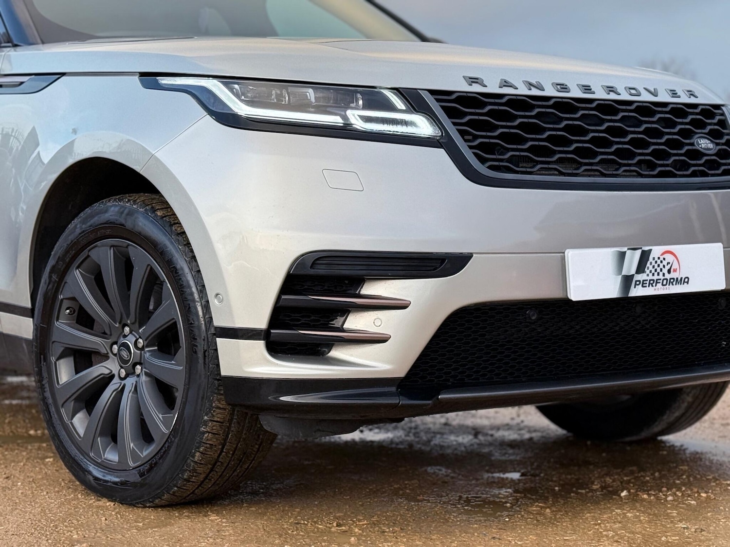 Used Land Rover Range Rover Velar 2019 for sale - 77633553: Photo 2