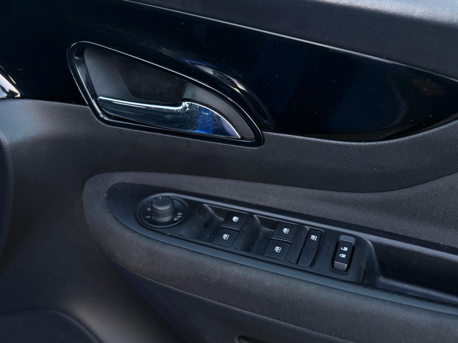 Used Vauxhall Mokka X 2017 for sale - 76913938: Photo 19