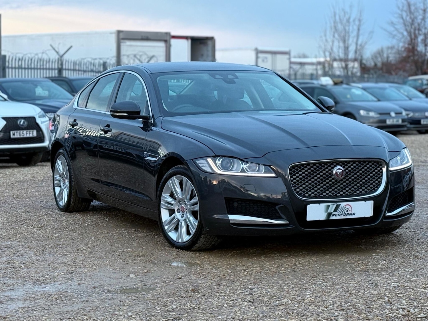 Used Jaguar XF 2017 for sale - 76743401: Photo 1
