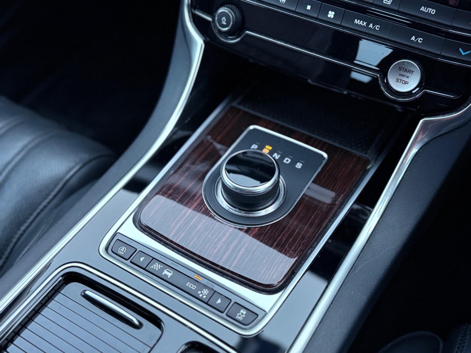 Used Jaguar XF 2017 for sale - 76743401: Photo 19