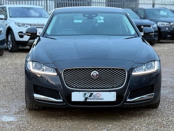 Used Jaguar XF 2017 for sale - 76743401: Photo