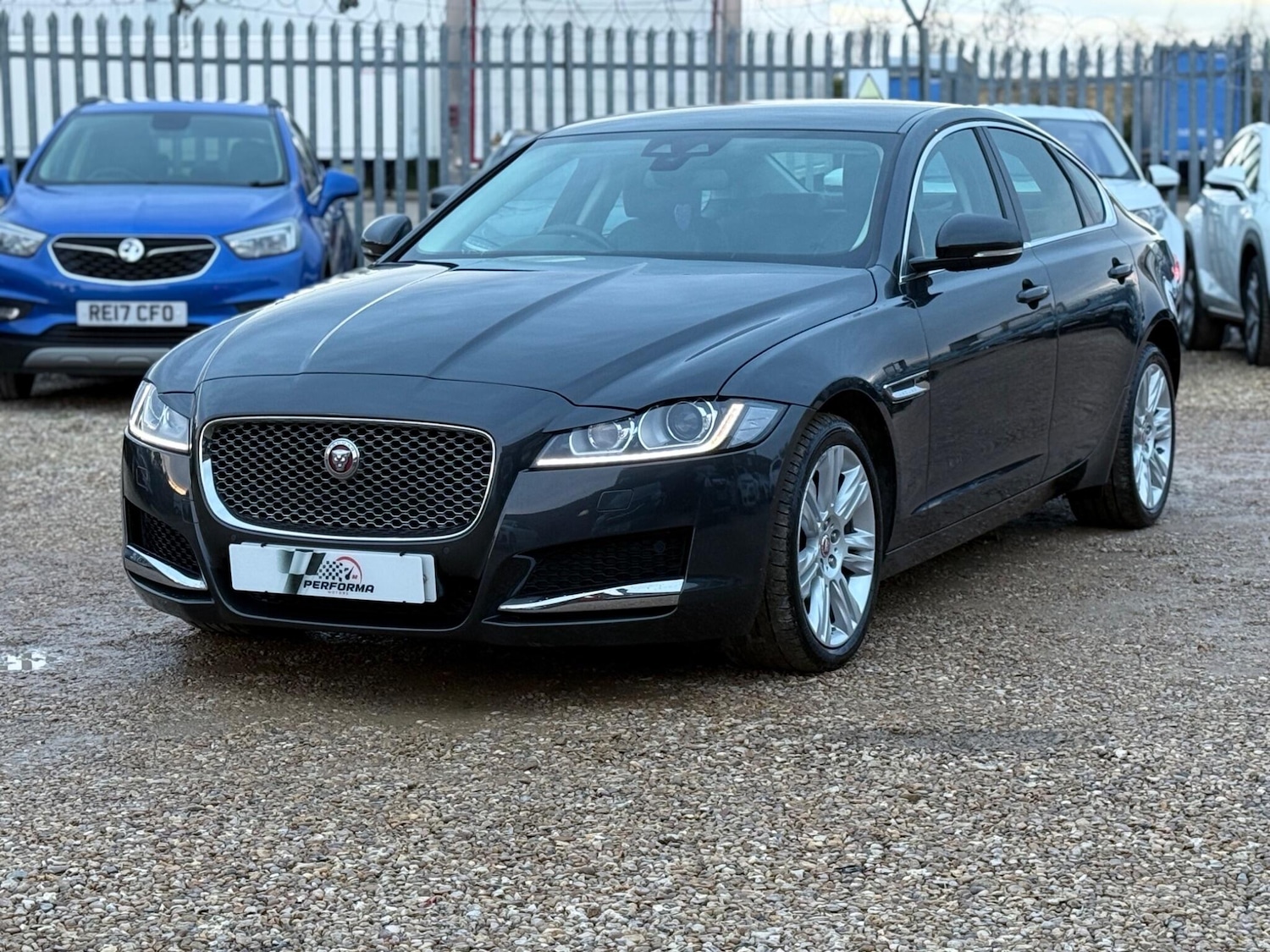 Used Jaguar XF 2017 for sale - 76743401: Photo 3