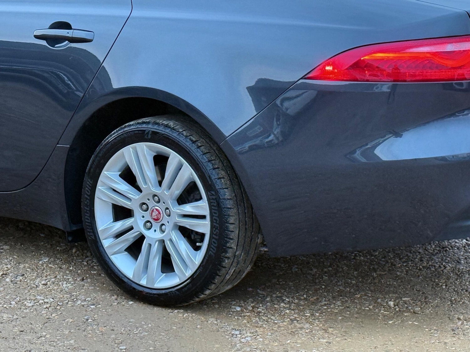 Used Jaguar XF 2017 for sale - 76743401: Photo 34