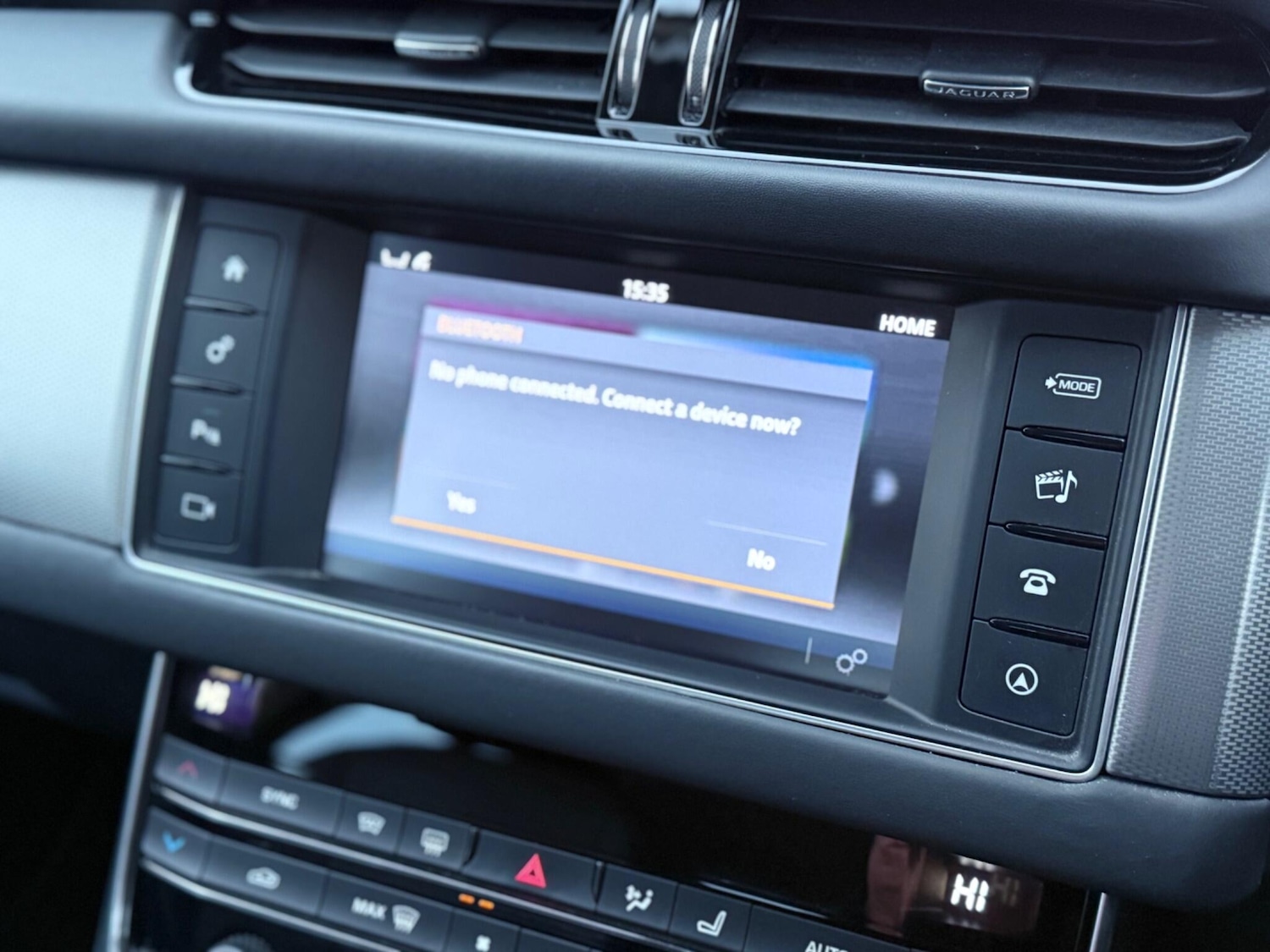 Used Jaguar XF 2017 for sale - 76743401: Photo 39