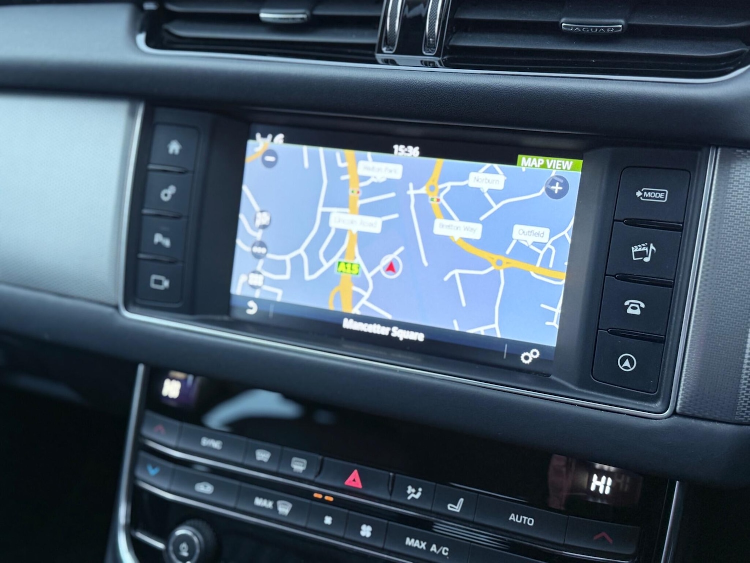 Used Jaguar XF 2017 for sale - 76743401: Photo 41