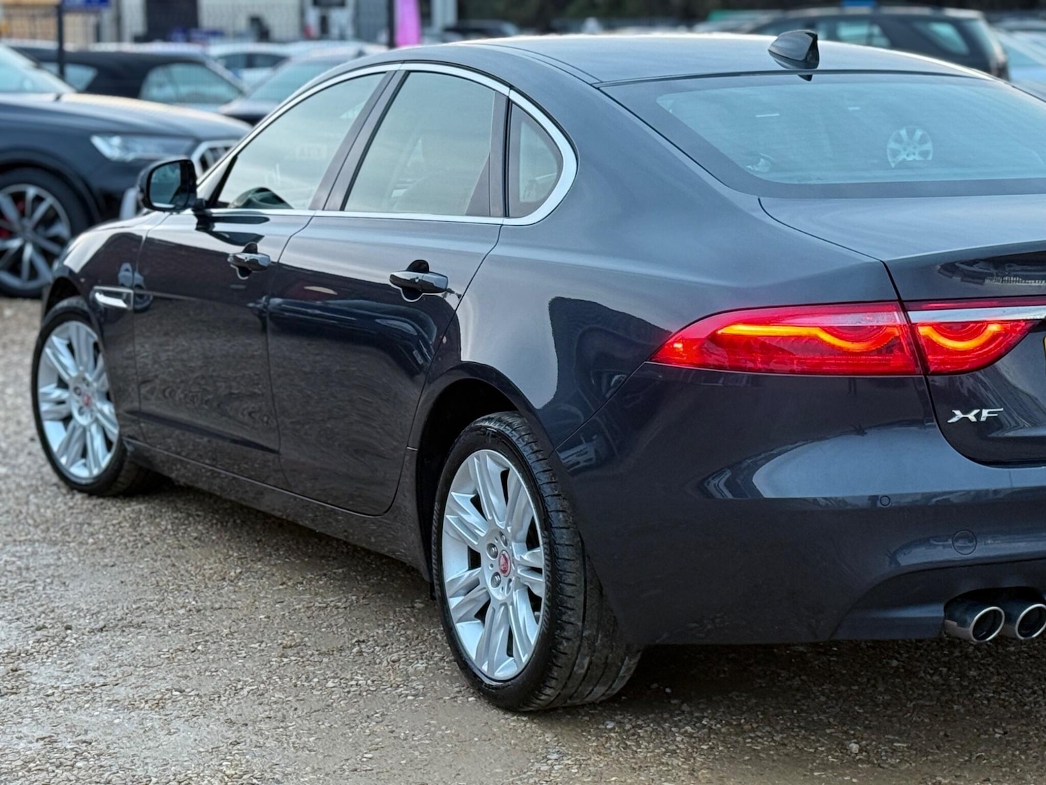 Used Jaguar XF 2017 for sale - 76743401: Photo 7