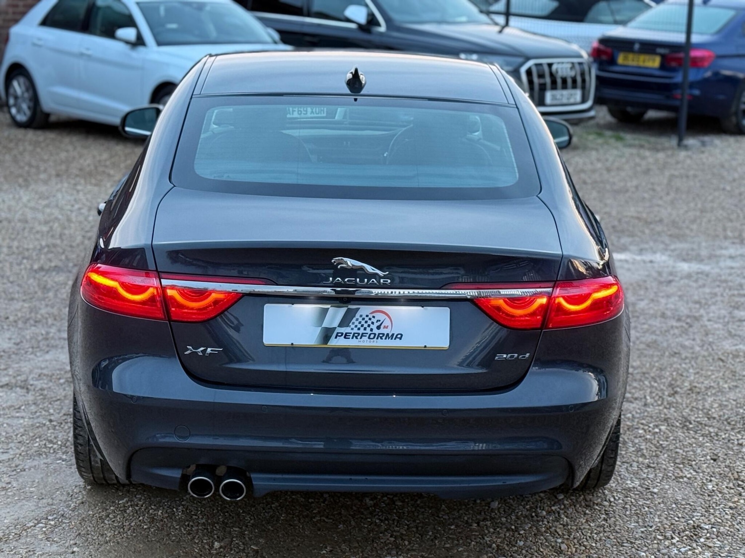 Used Jaguar XF 2017 for sale - 76743401: Photo 8