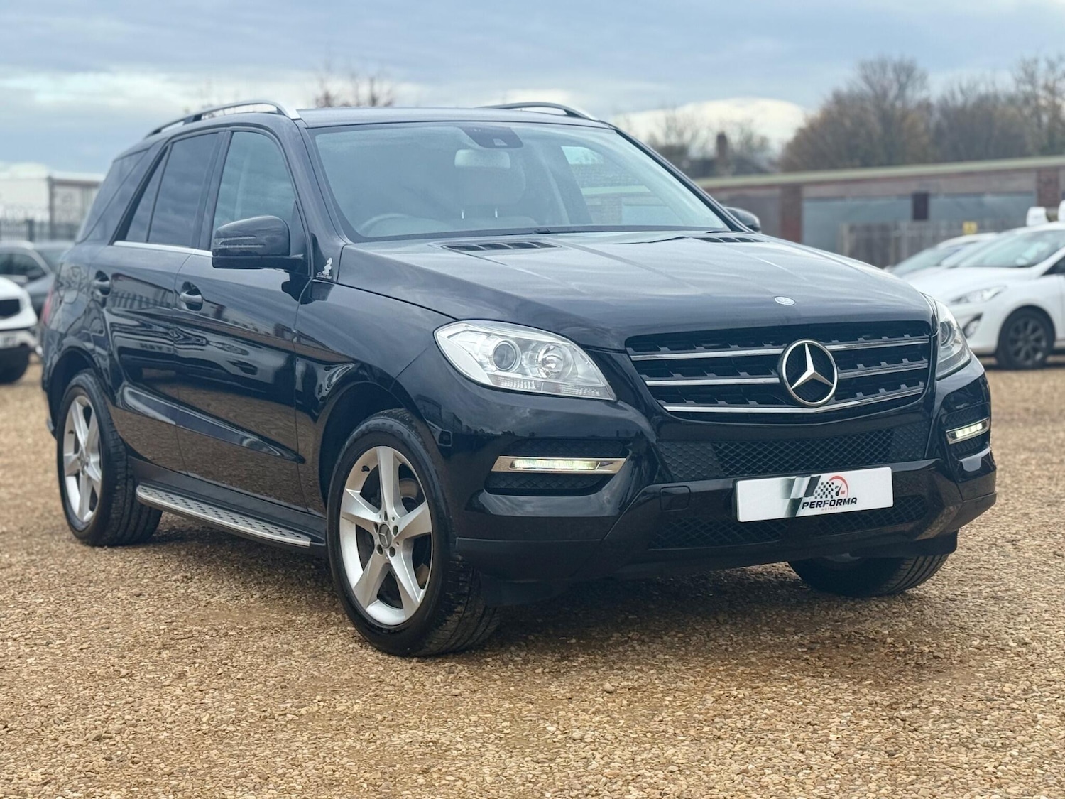 Used Mercedes-Benz M Class 2014 for sale - 76484750: Photo 1