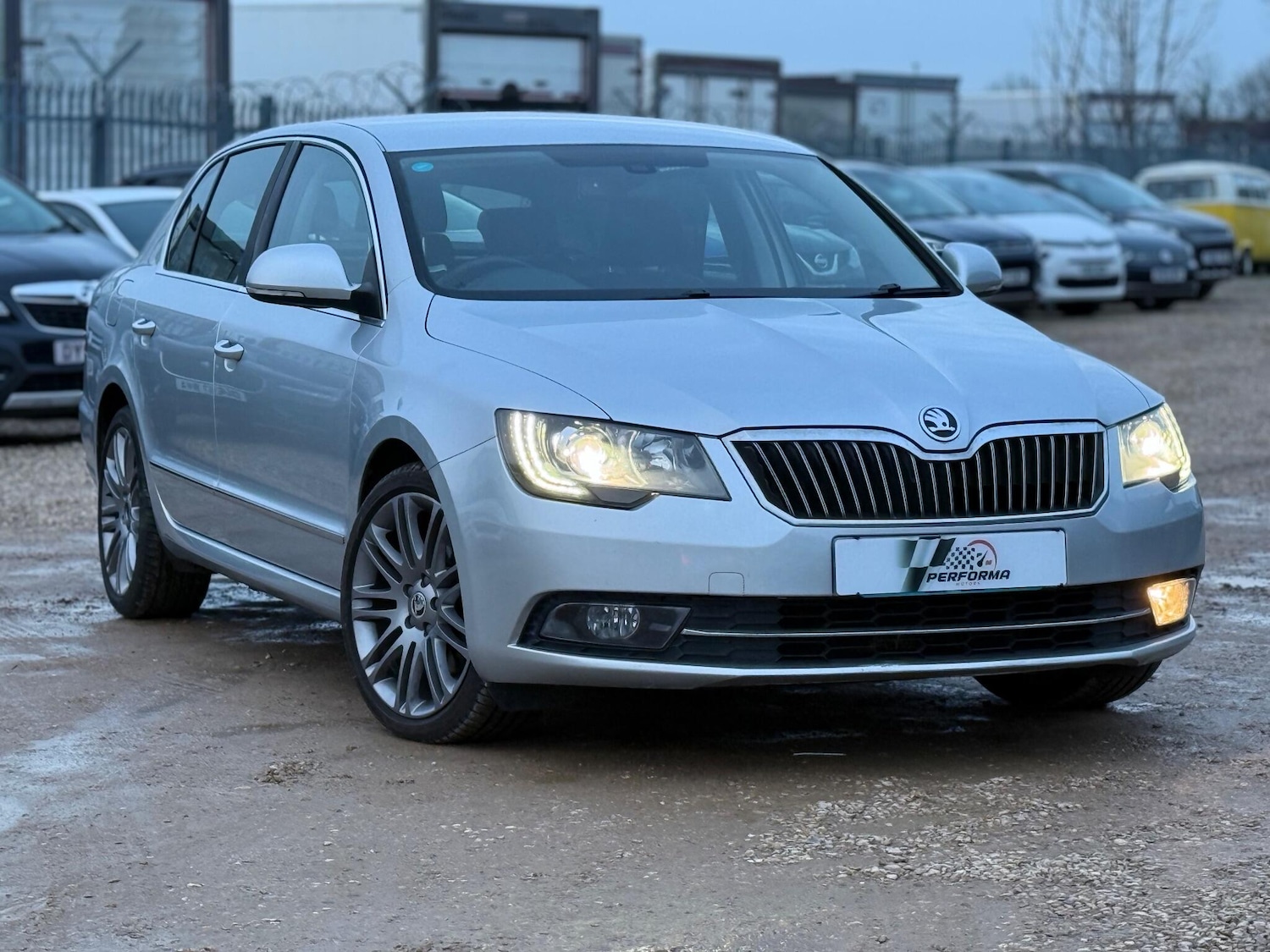 Used Skoda Superb 2014 for sale - 77330477: Photo 1