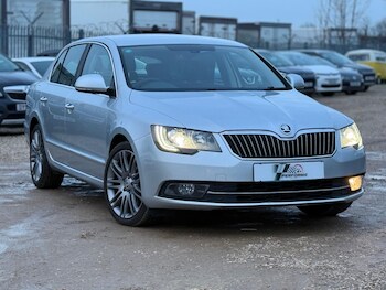 Used Skoda Superb 2014 for sale - 77330477: Photo