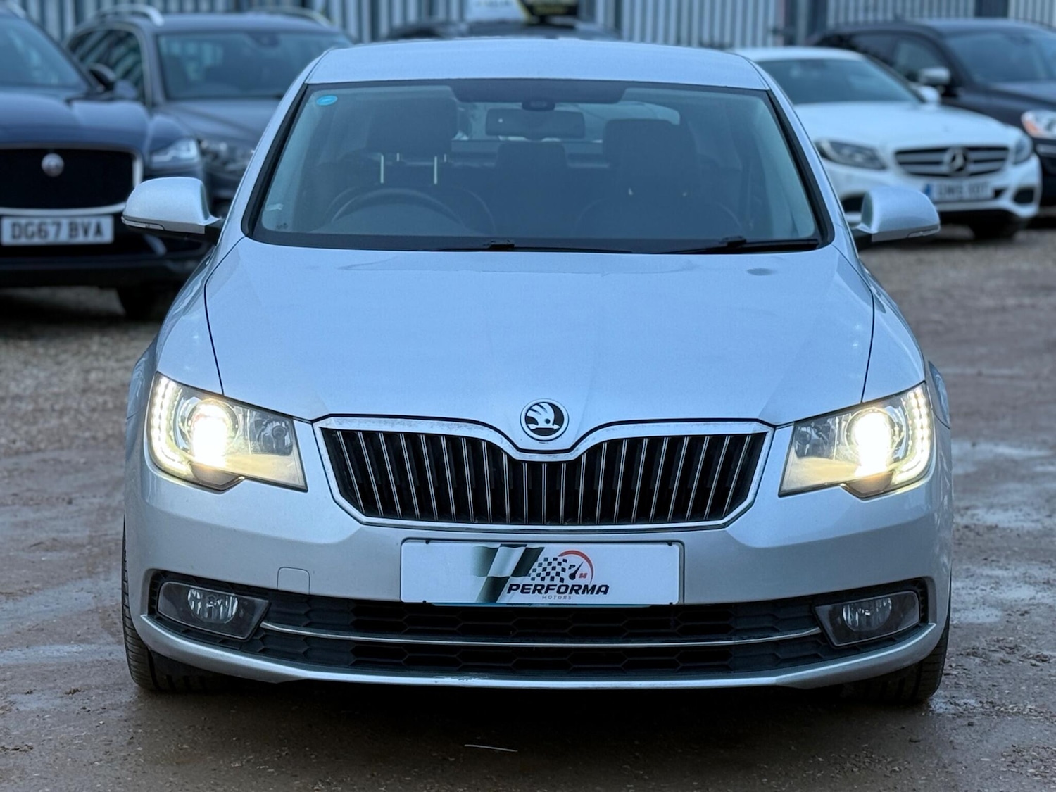 Used Skoda Superb 2014 for sale - 77330477: Photo 2
