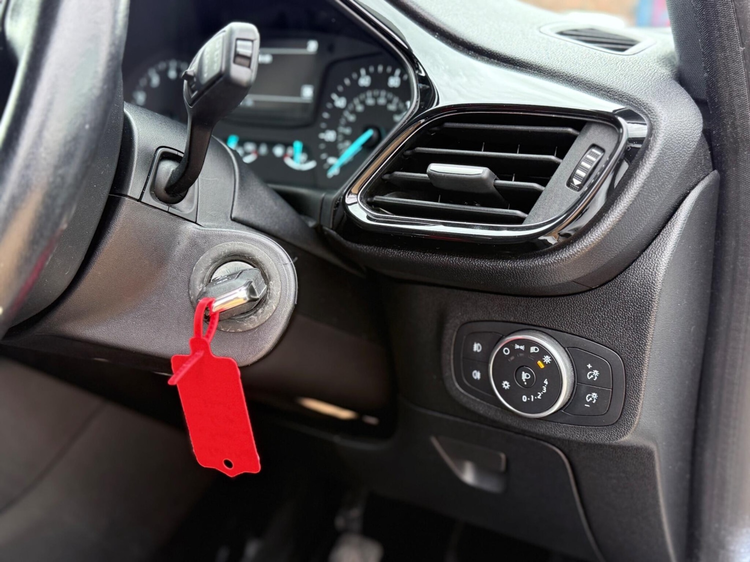 Used Ford Fiesta 2017 for sale - 76886784: Photo 16