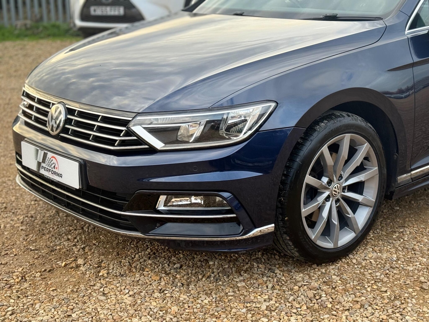 Used Volkswagen Passat 2015 for sale - 76607170: Photo 11