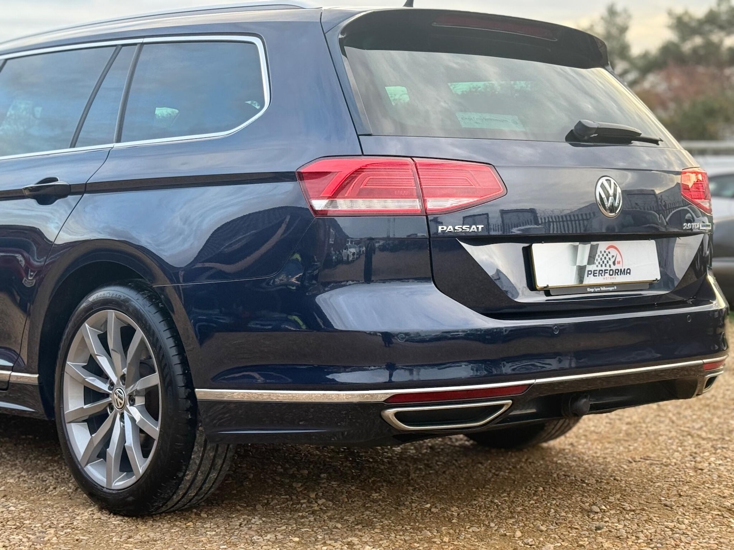 Used Volkswagen Passat 2015 for sale - 76607170: Photo 4