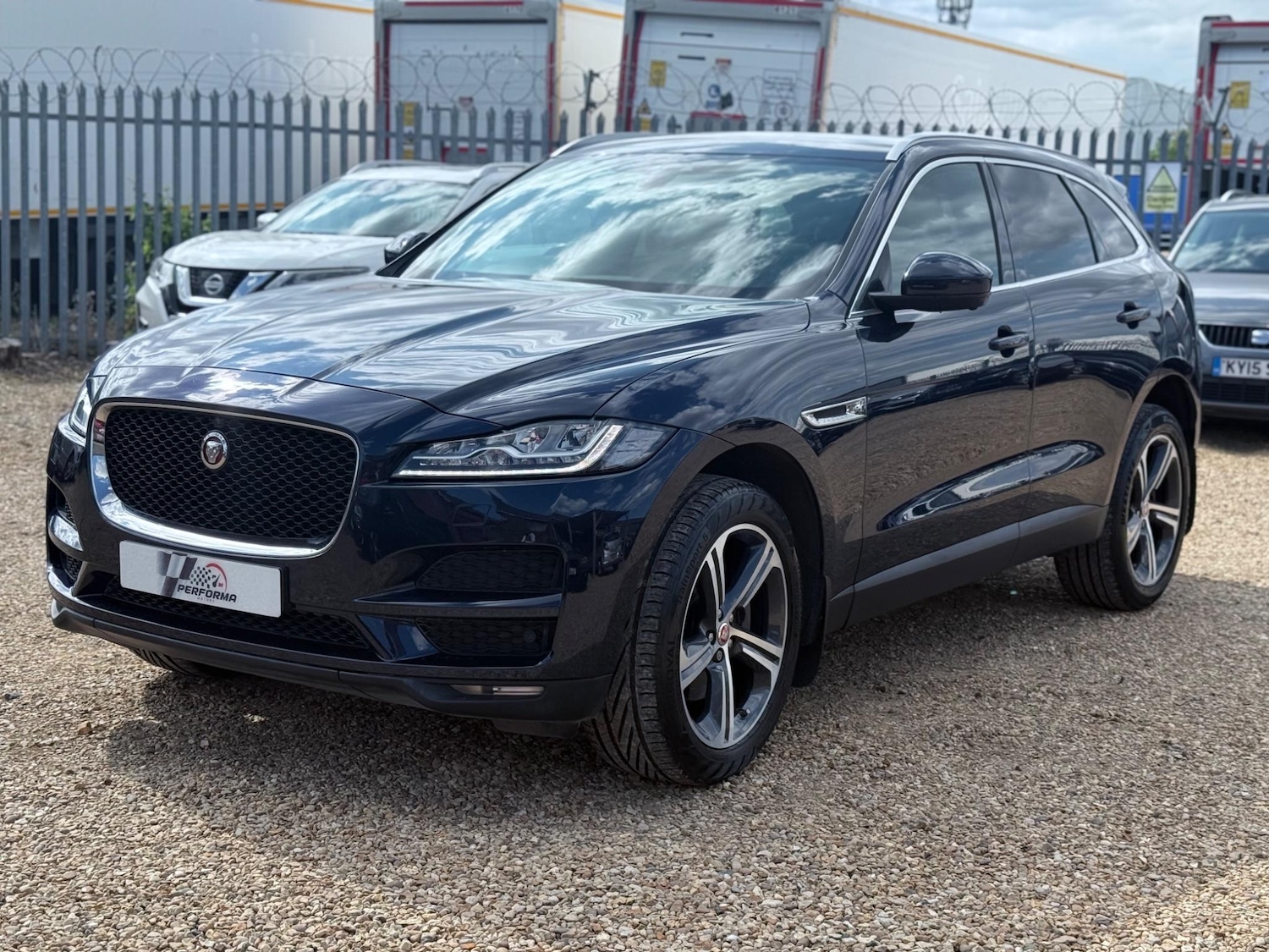 Used Jaguar F-Pace for sale - 76727813: Photo 5