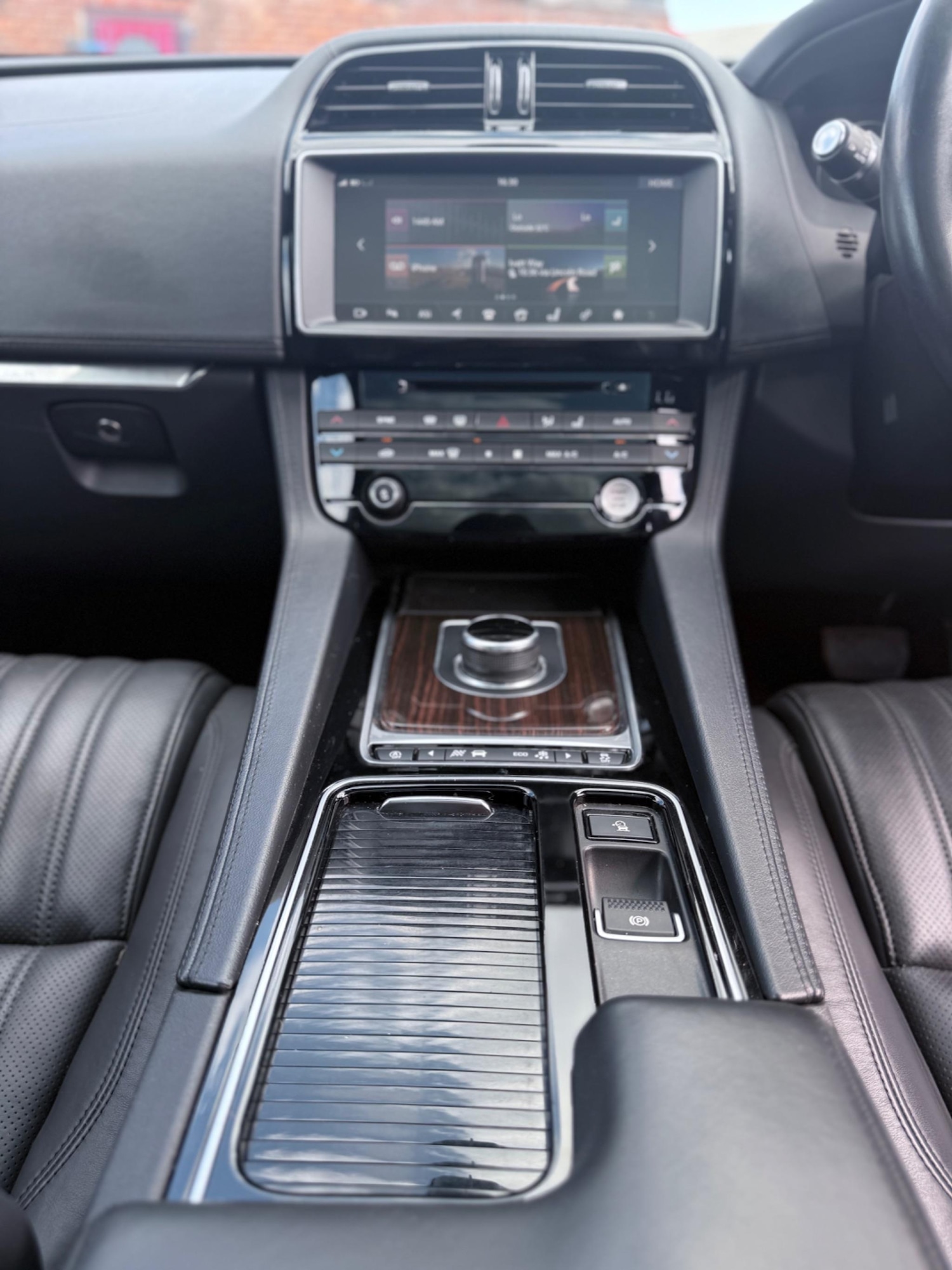 Used Jaguar F-Pace for sale - 76727813: Photo 55