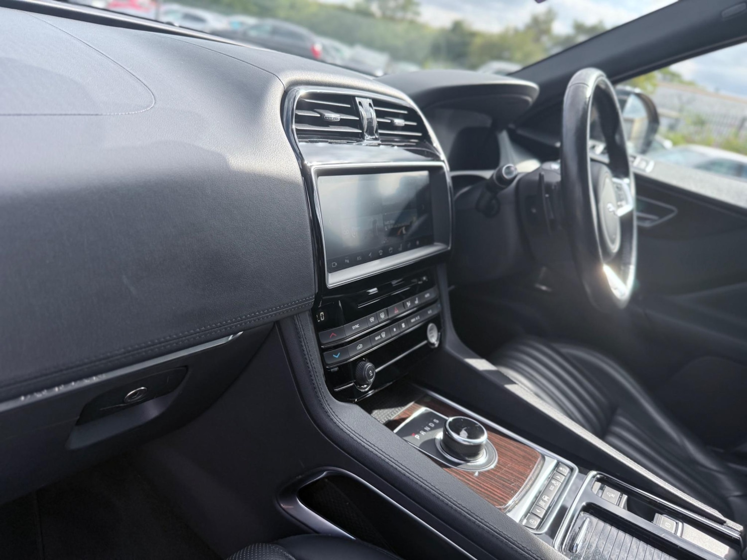 Used Jaguar F-Pace for sale - 76727813: Photo 60